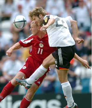 2004欧洲杯拉脱维亚：坚韧不屈，书写历史新篇章